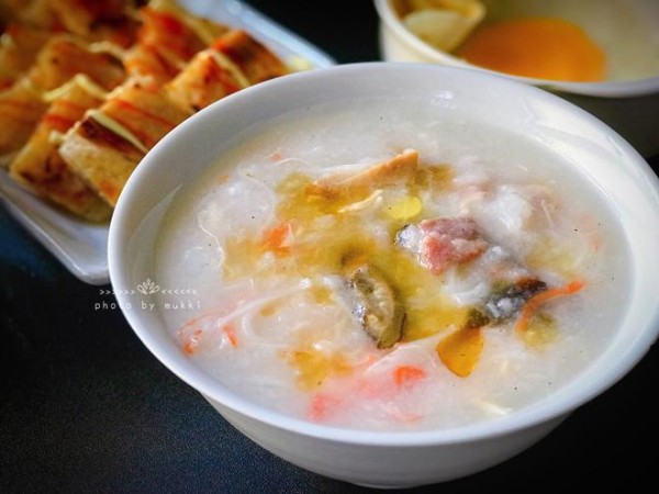 冷饭巧变粥（快手早餐粥）的做法