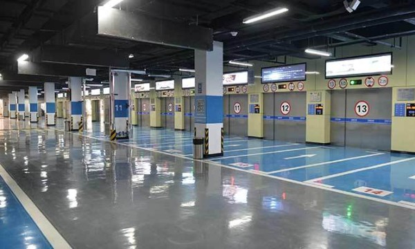 在智能停车系统的推动下,人们可以更轻松地面对城市停车难题,畅享更加便捷的生活。这一系统的发展也代表着城市智能化管理的不断推进,为城市交通管理注入了新的活力和智慧。