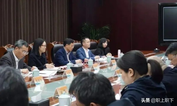 退休组织部长揭秘：干部调整有四种路径，80后90后干部已到关键期