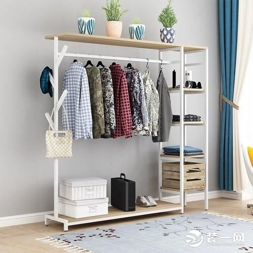 卧室收纳架置物架衣帽收纳架效果图