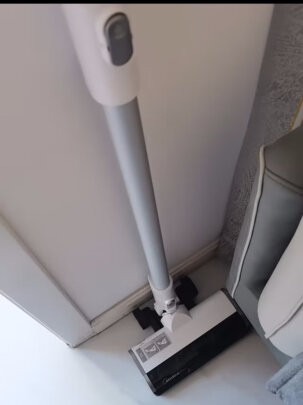 美的(Midea)吸尘器家用U2 有线手持推杆地毯两用 大吸力吸尘器 大功率轻便清洁机晒单图