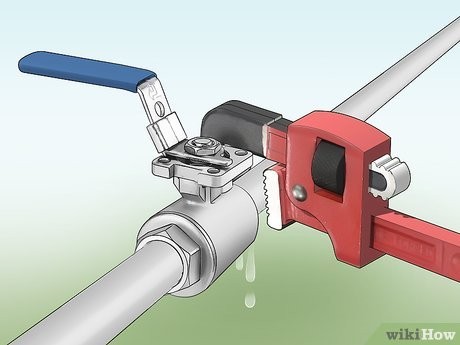 Step 1 修补受损的水管和漏水的水龙头，防止水资源浪费。