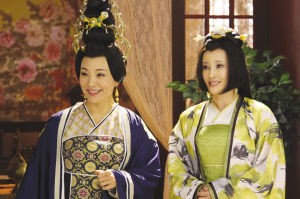 刘晓庆“扮嫩”给陈冲当“儿媳”　