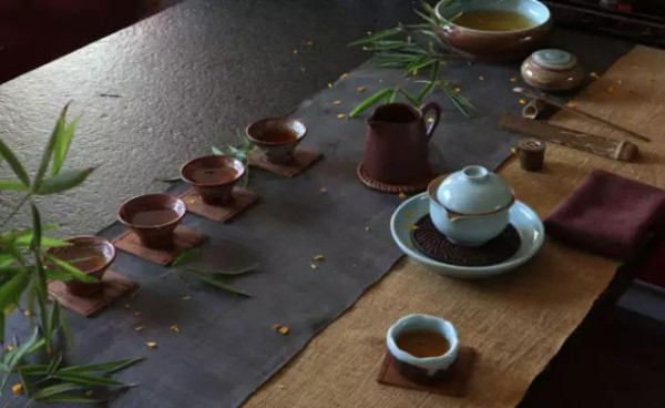明人居家生活中的茶与香 | 香道