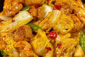 娃娃菜焖豆泡巨下饭!
