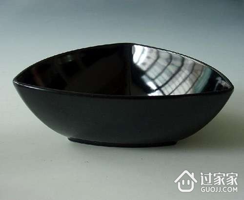 密胺餐具的清洗方法与使用禁忌