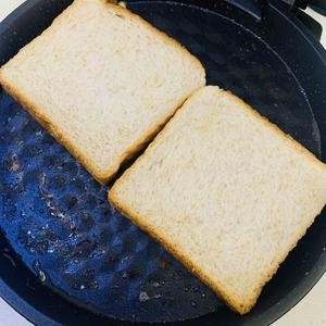 快手早餐三明治的做法 步骤5