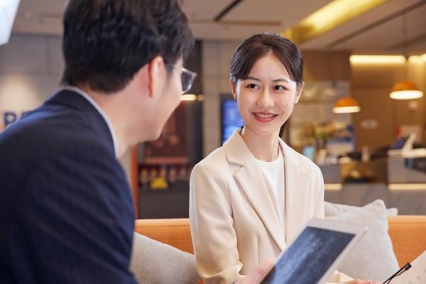 职场礼仪情景话：提升职场形象与沟通技巧图1