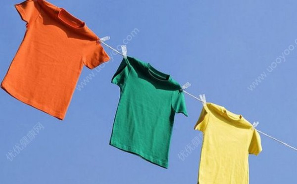 新衣服有味道怎么去除？试试这几个简单又实用的小妙招吧？(2)