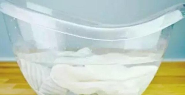 抹碗，抹桌布再脏也不用怕，只需要加一东西，不用手洗立刻干净