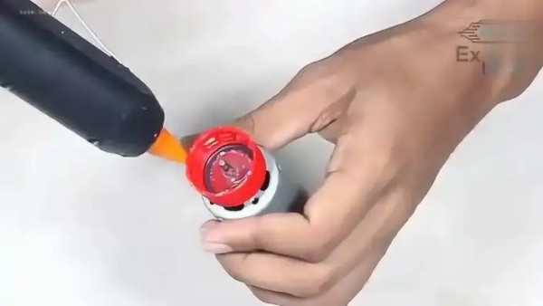 自动收缩卷线器自制视频讲解，简易自动收缩卷线器制作教程，动手打造高效收纳神器！