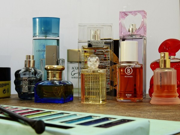 perfumes derivados del petróleo
