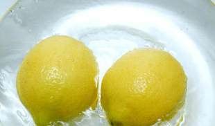 6个日常用品 轻松为马桶除菌去垢
