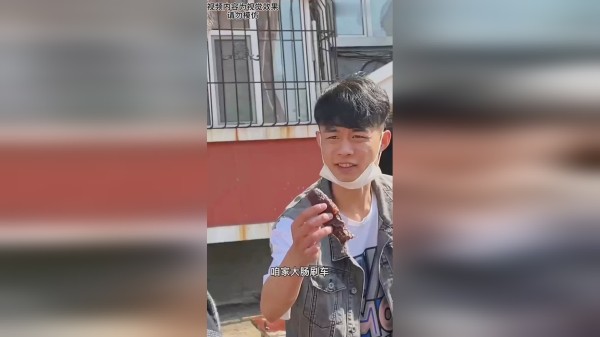 深度上还原网络上卖大肠的2，网友：和我买的一样啊