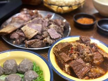 牛肉锅大饱口福～