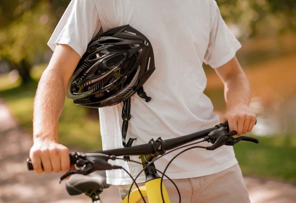 casco en bicicletas