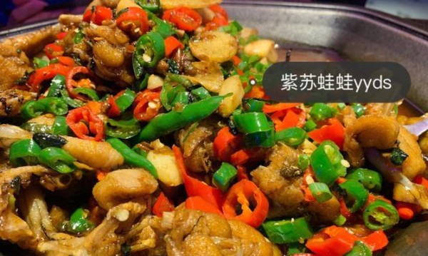 重庆小吃的制作秘籍（传承百年美食文化，体验滋味独特的重庆小吃之旅）