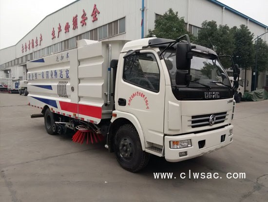 东风多利卡9方洗扫车