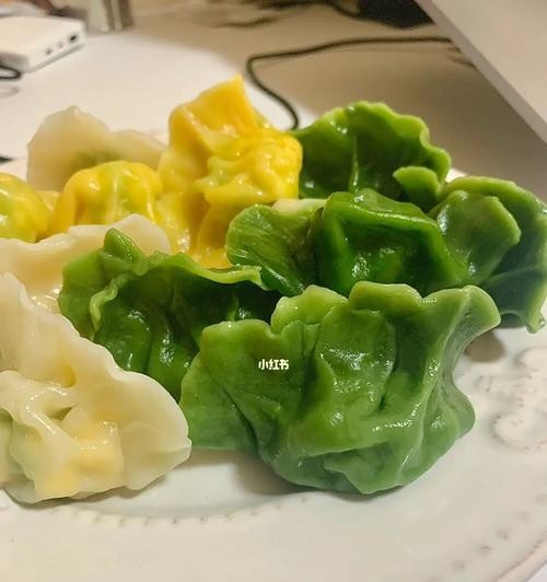 美味家常以西葫芦鸡蛋水饺的制作方法（健康营养）