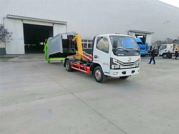 江铃勾臂垃圾车远程遥控