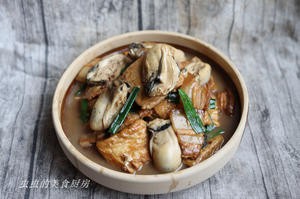 豪气冲天:生蚝焖豆腐的做法 步骤11