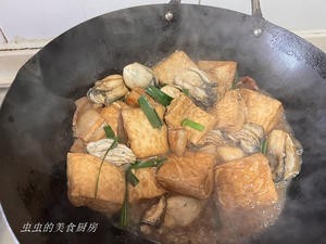 豪气冲天:生蚝焖豆腐的做法 步骤10