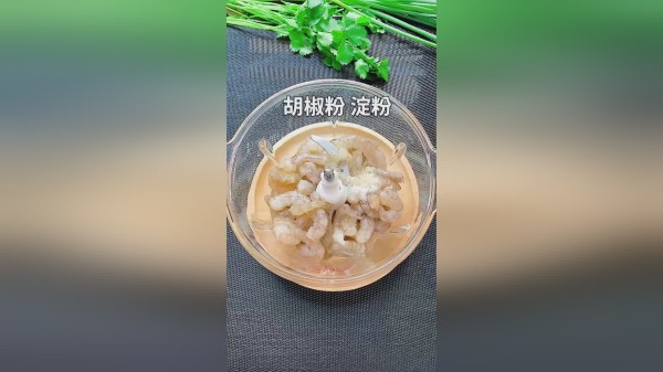 低脂鲜美菌菇虾滑汤，#瘦身