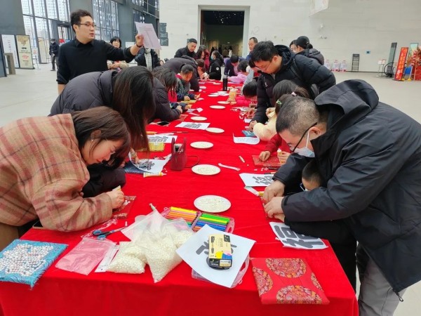 在日照，用艺术解锁”新年味”