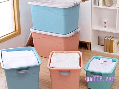 塑料收纳箱装衣服可以防潮吗