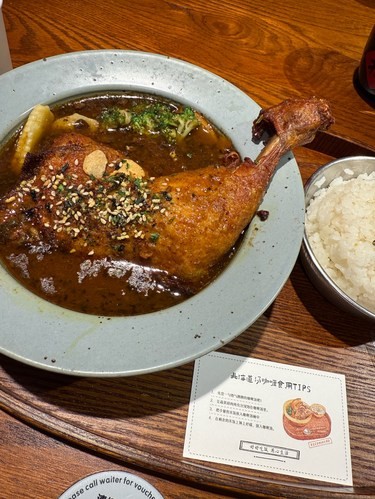 富民路上的一家食堂