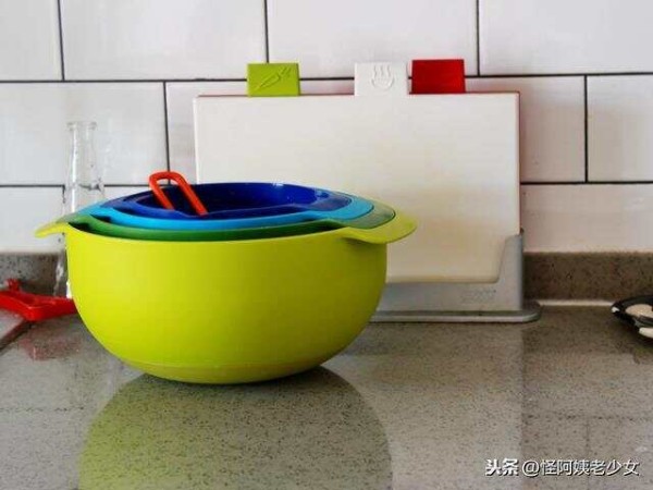 省钱又省力的清洁大法，四款平价产品就能保持厨房鲜亮如新