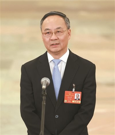 李云泽