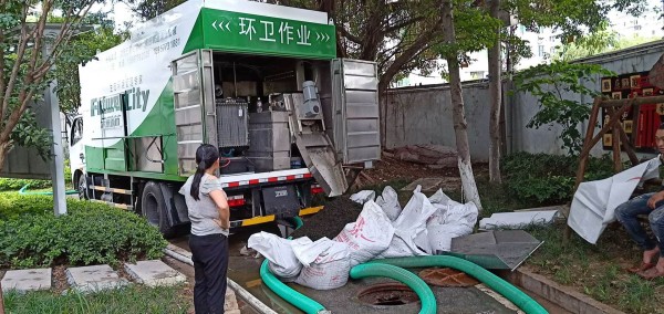 多功能净化吸污车