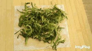 天然面食|蒸菜不粘有巧招的做法步骤 第2步