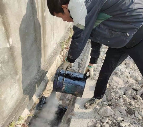 珠海横琴铁皮瓦漏水维修公司珠海香洲套房粉刷批灰油漆翻新