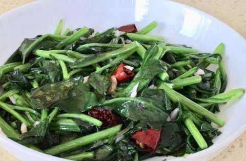 补血养血推荐血皮菜-蒜香血皮菜的烹饪小技巧4