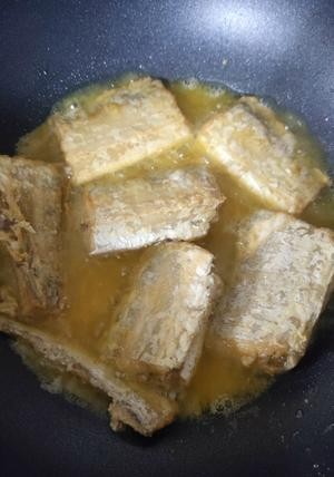 100道家常菜之香煎刀鱼的做法 步骤3