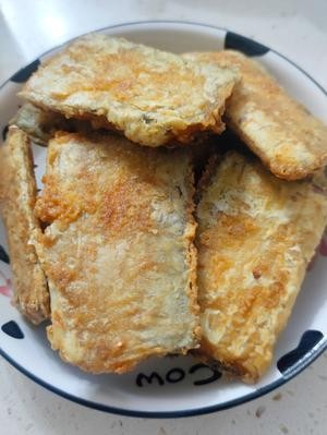 100道家常菜之香煎刀鱼的做法 步骤4