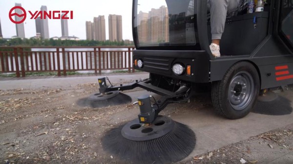 为什么要使用工业扫地车
