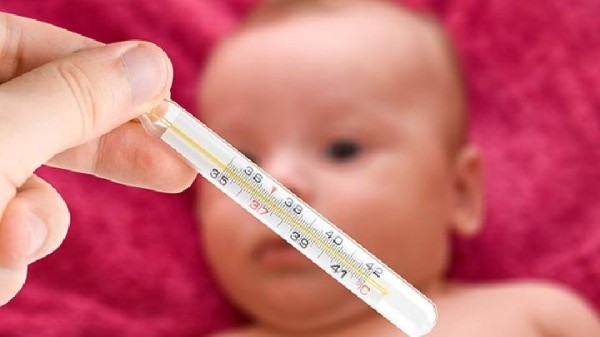婴儿辅食怎么做？婴儿辅食搭配水果泥和鱼肉泥别混搭