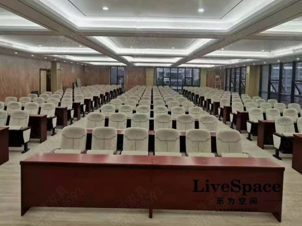 某母婴集团报告厅家具采购案例
