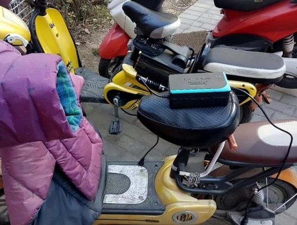 终于搞明白了，电动车“每天充”和“用完充”，哪一个更伤电池？-有驾