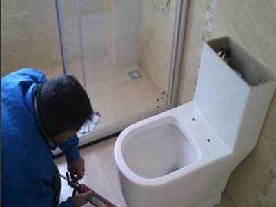 如何给公共厕所的坐便器消毒