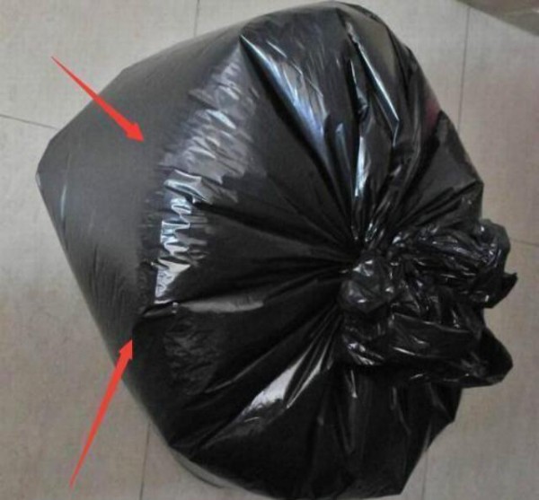 阴雨天洗衣服经常晒不干? 现在教你一招, 衣服再厚也能快速晒干