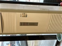 二手空调出售 因店铺转让原因,现出售两台二手空调,诚意满满,只为找到新的有缘人。 空调分...