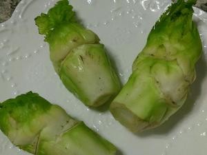 早餐快手菜～鸡蛋虾皮炒儿菜的做法 步骤1