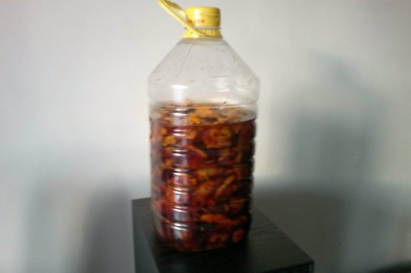 自制水果皮酵素环保洗洁精