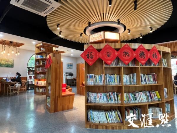生活在“文学之都”，人们在哪里读书？