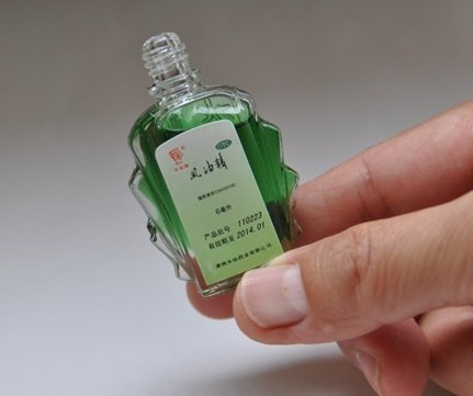 鞋柜也不放过,没想到你是这样的风油精
