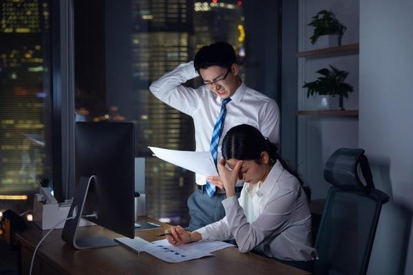 家庭关系与工作效率的完美融合:促进工作与家庭的和谐 图1